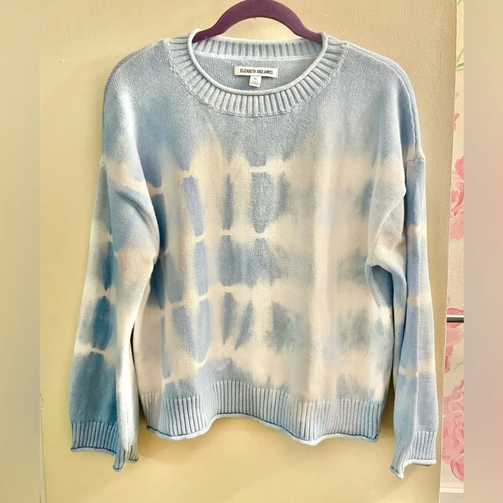 Blue & White long-sleeve Sweater SIZE XL